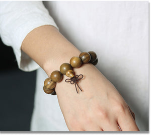 Green Sandalwood Bead Bracelet – Taoist 15-Bead Circle for Calm & Meditation - EclipticJew